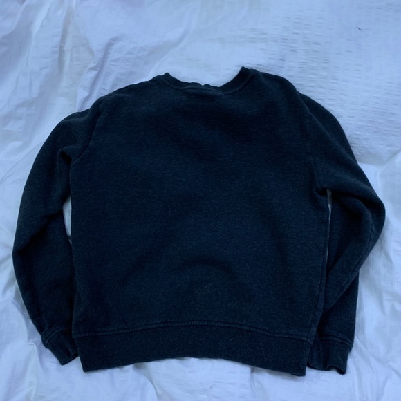 Fila crewneck! - Picture 3 of 3